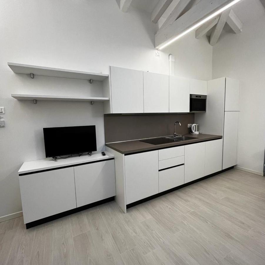 Smart Apartments Palazzo Mazzini Rovereto  Kültér fotó