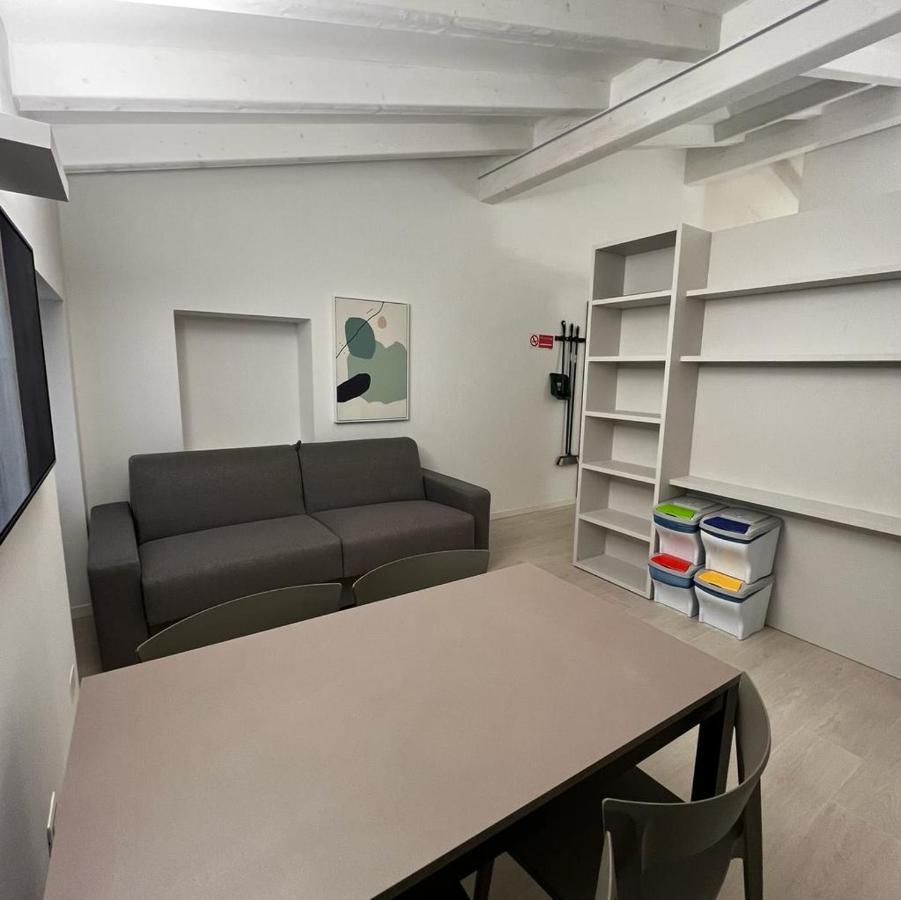 Smart Apartments Palazzo Mazzini Rovereto  Kültér fotó