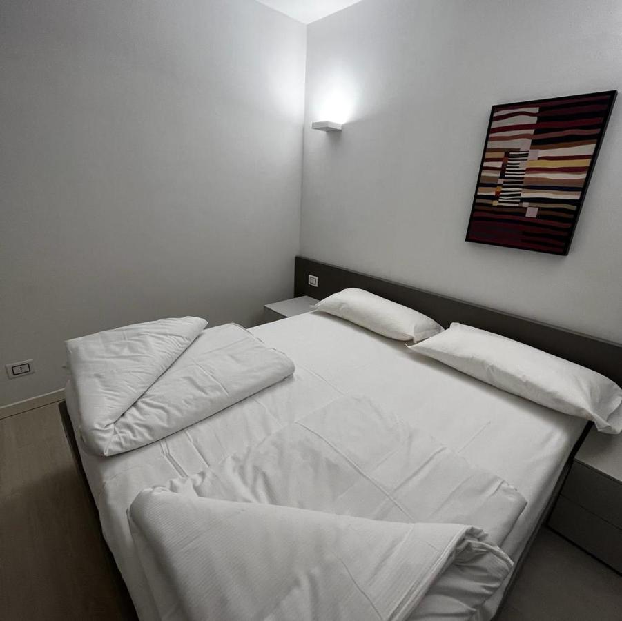 Smart Apartments Palazzo Mazzini Rovereto  Kültér fotó