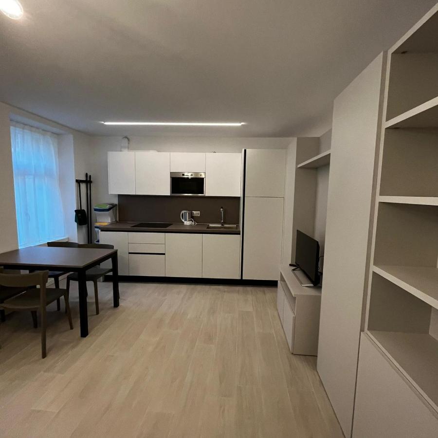 Smart Apartments Palazzo Mazzini Rovereto  Kültér fotó
