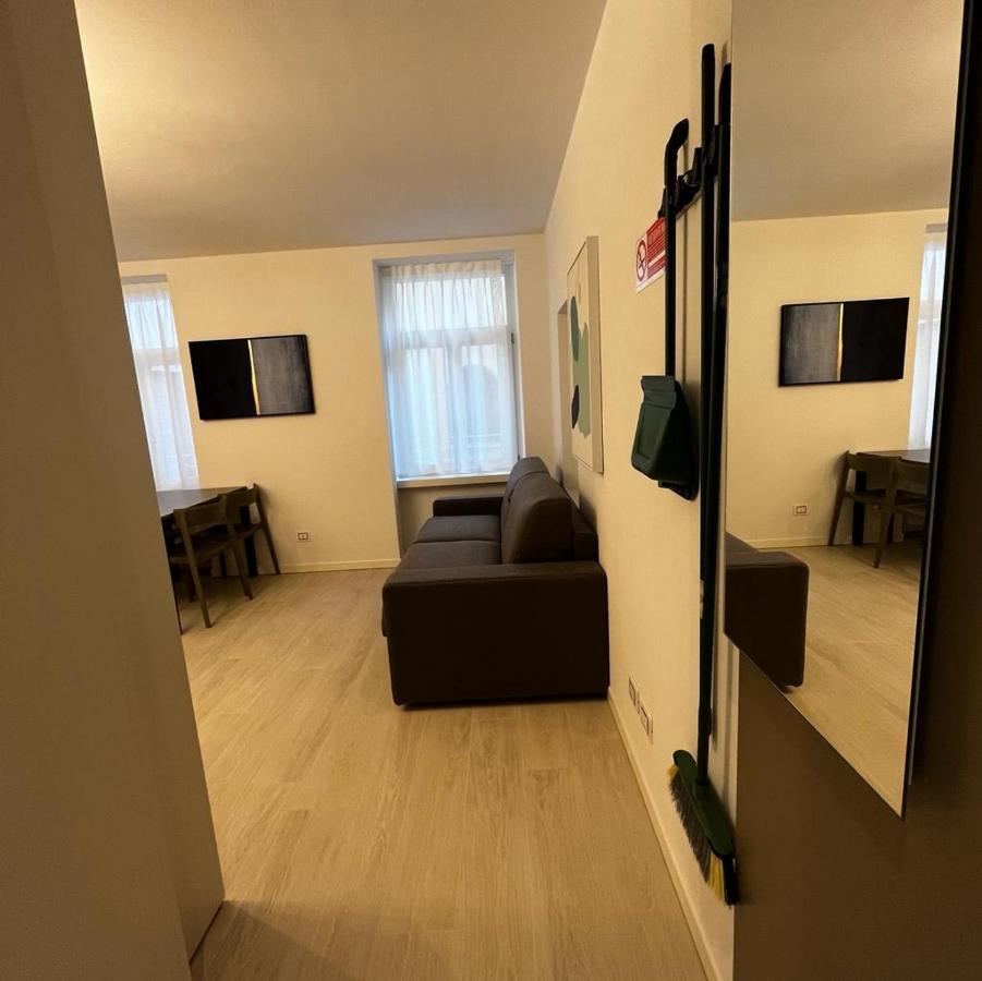 Smart Apartments Palazzo Mazzini Rovereto  Kültér fotó
