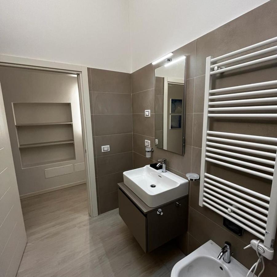 Smart Apartments Palazzo Mazzini Rovereto  Kültér fotó